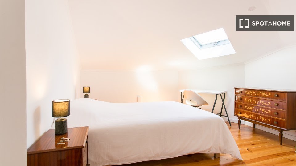 Double room Lisbon, 8 beds — photo 1