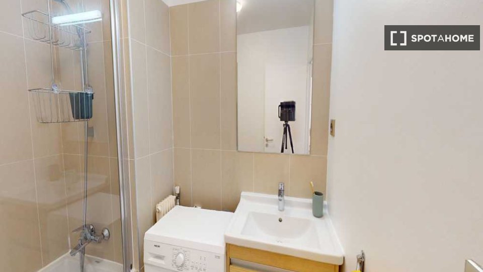 Double room Paris, 5 beds, 110m² — photo 19