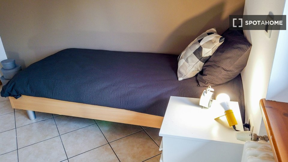 Double room Trento, 3 beds — photo 11