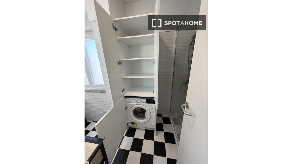 Apartment mono Lisbon, 1 bed, 45m² — photo 16