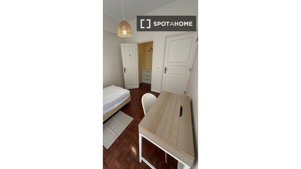 Double room Lisbon, 7 beds, 150m² — photo 18