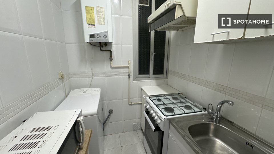 Apartment Madrid, 1 bed, 41m² — photo 3