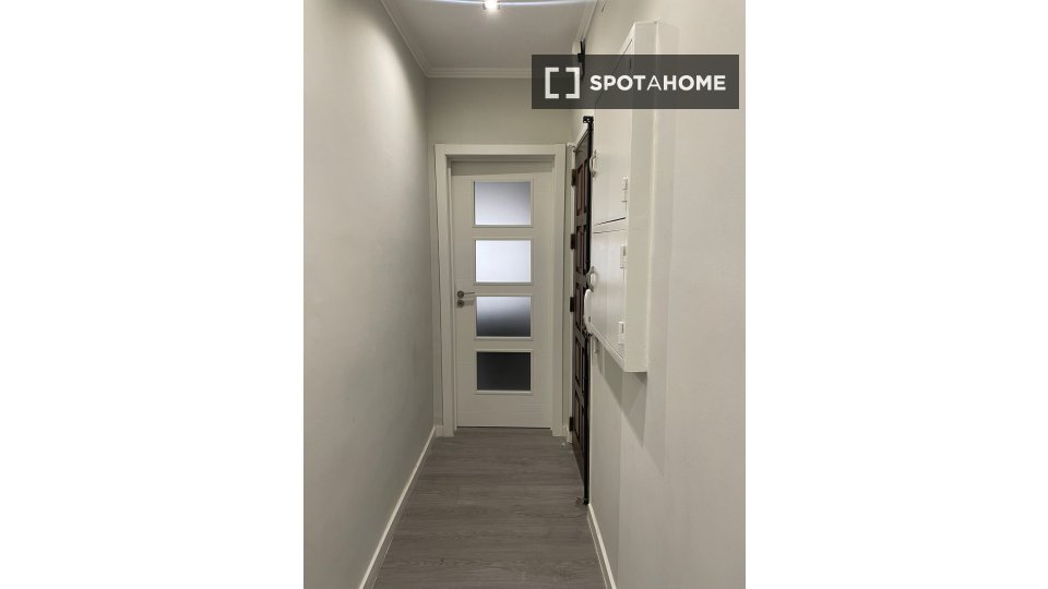 Apartment Lisbon, 3 beds, 90m² — photo 3