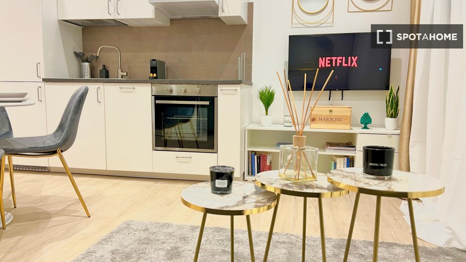 Apartment Milan, 1 bed — photo 1