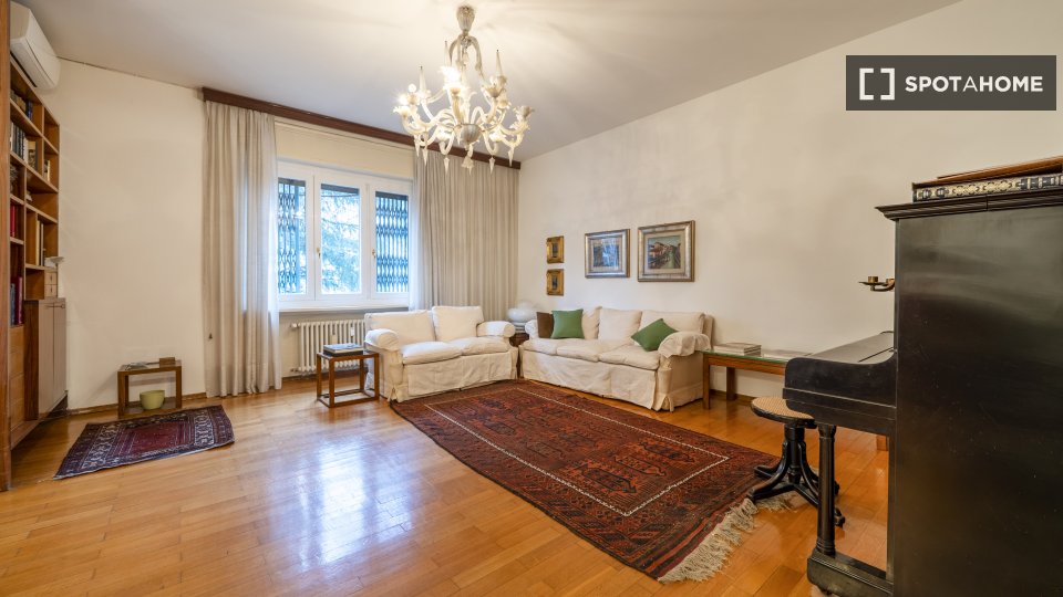 Apartment Milan, 4 beds, 184m² — photo 4