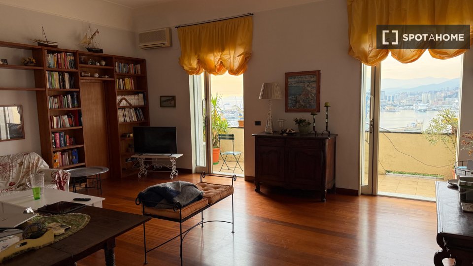 Apartment Genoa, 2 beds, 127m² — photo 2