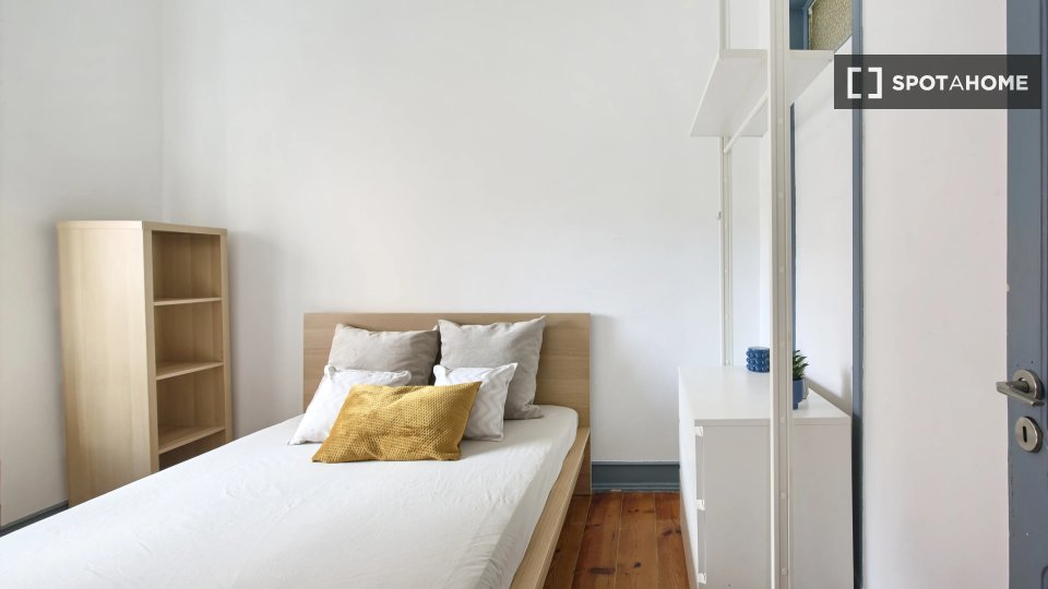 Double room Lisbon, 4 beds — photo 1