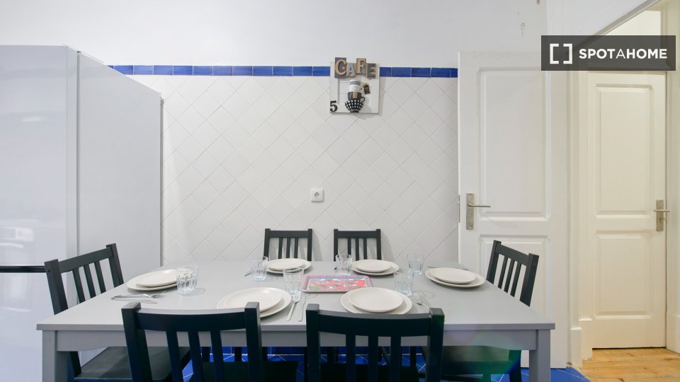 Double room Lisbon, 8 beds — photo 26