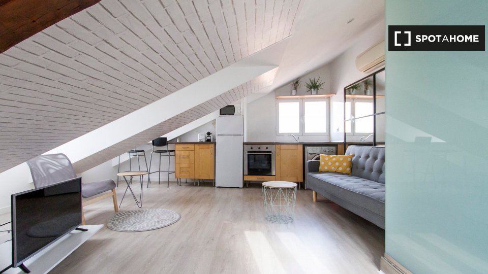 Apartment Madrid, 1 bed, 42m² — photo 1