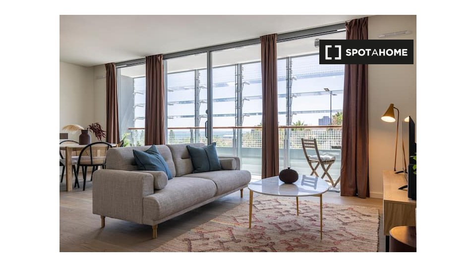 Apartment Lisbon, 1 bed — photo 1