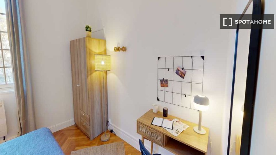 Double room Lyon, 4 beds, 90m² — photo 9