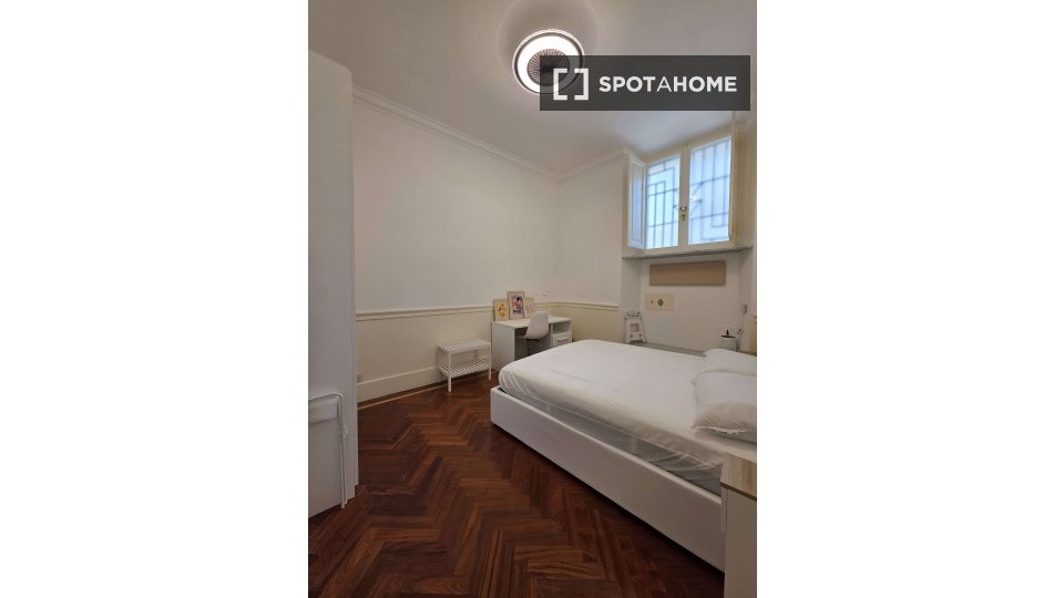Double room Rome, 4 beds, 102m² — photo 6
