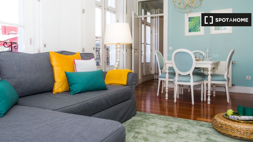 Apartment Porto, 1 bed, 75m² — photo 1