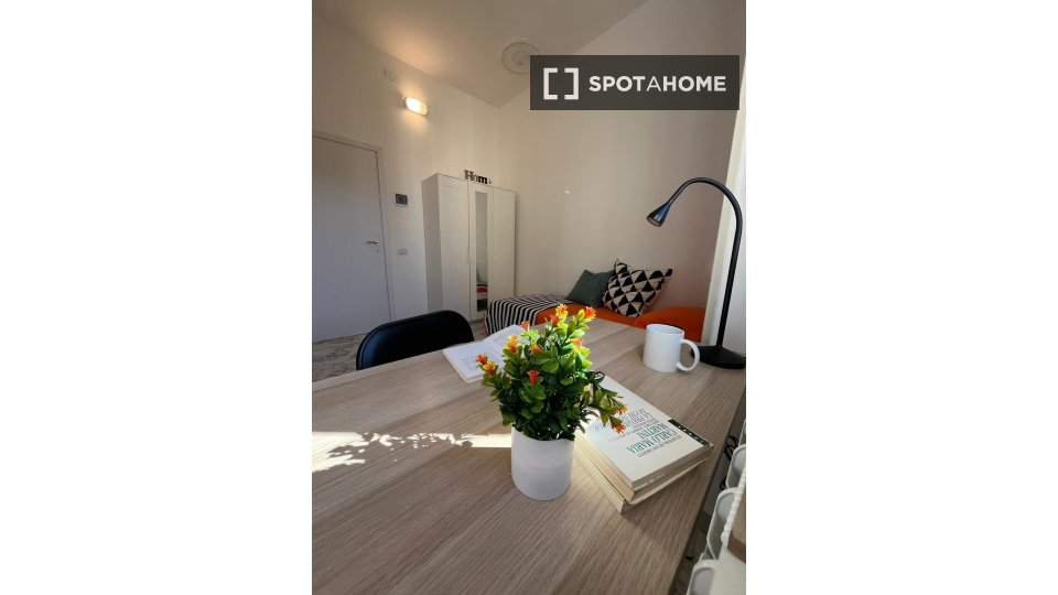 Double room Cagliari, 14 beds — photo 8