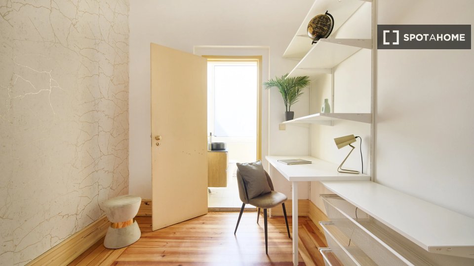 Double room Lisbon, 9 beds — photo 2