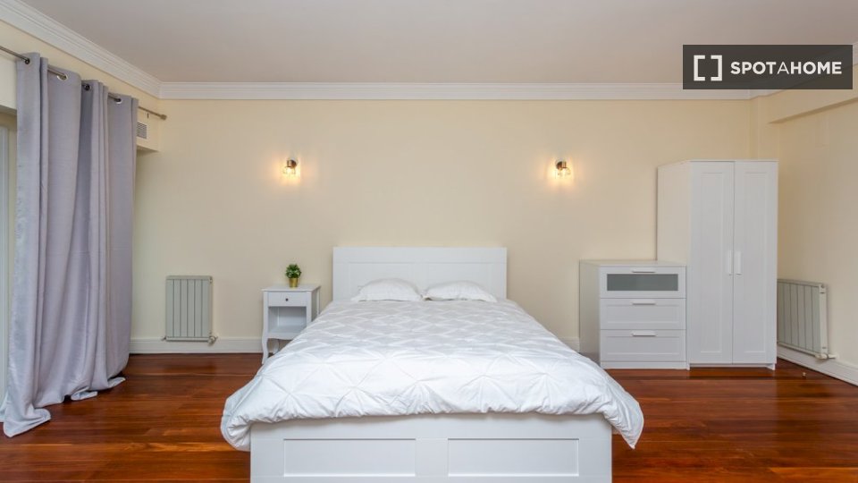 Double room Lisbon, 8 beds — photo 5