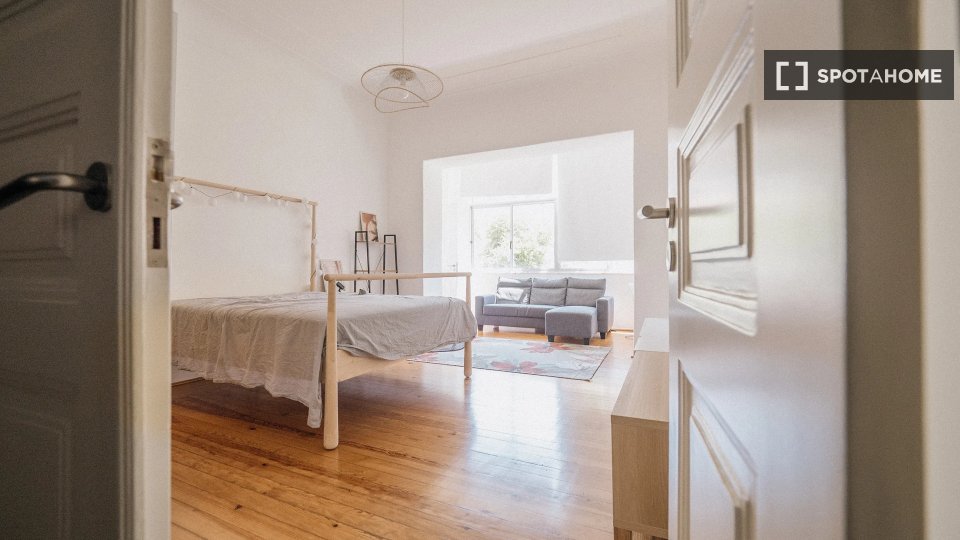Double room Lisbon, 7 beds — photo 14