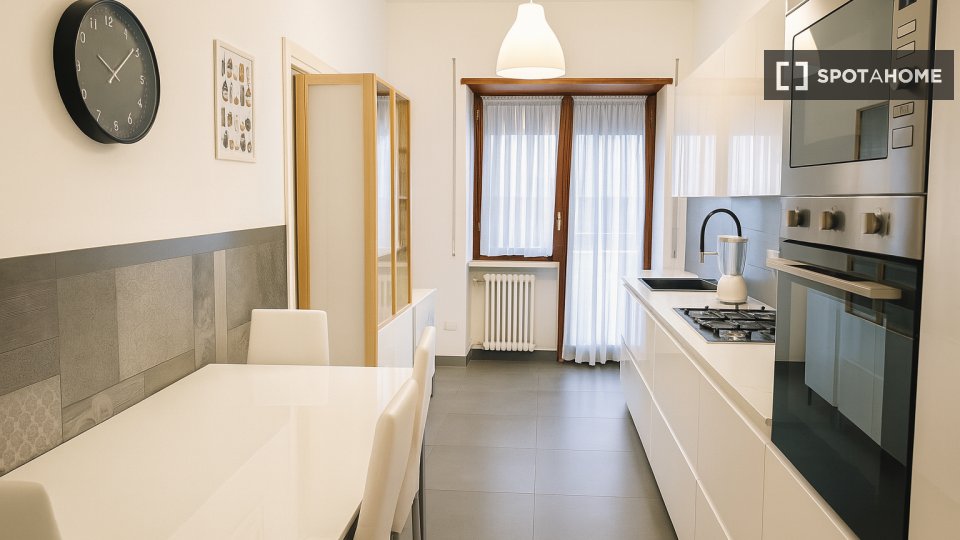 Double room Rome, 5 beds, 180m² — photo 43
