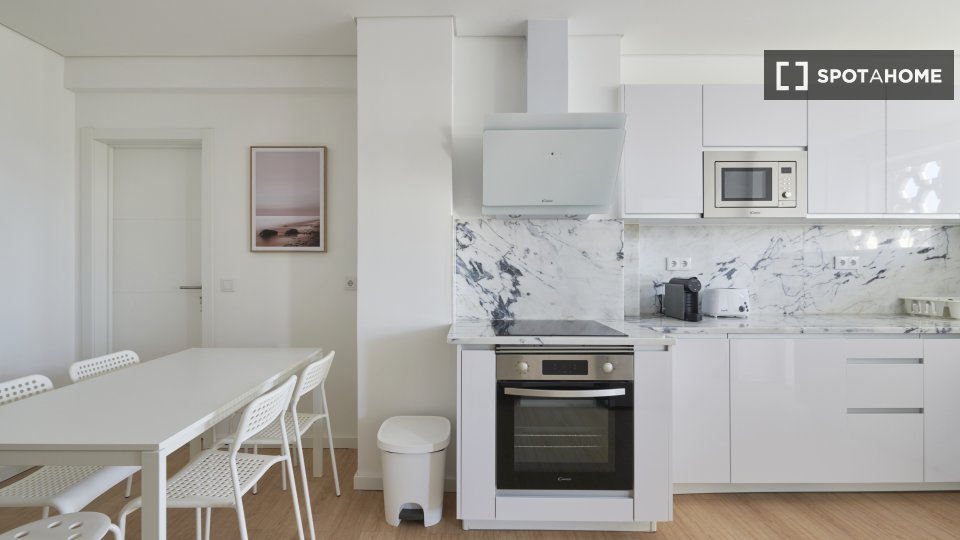 Double room Lisbon, 7 beds — photo 14