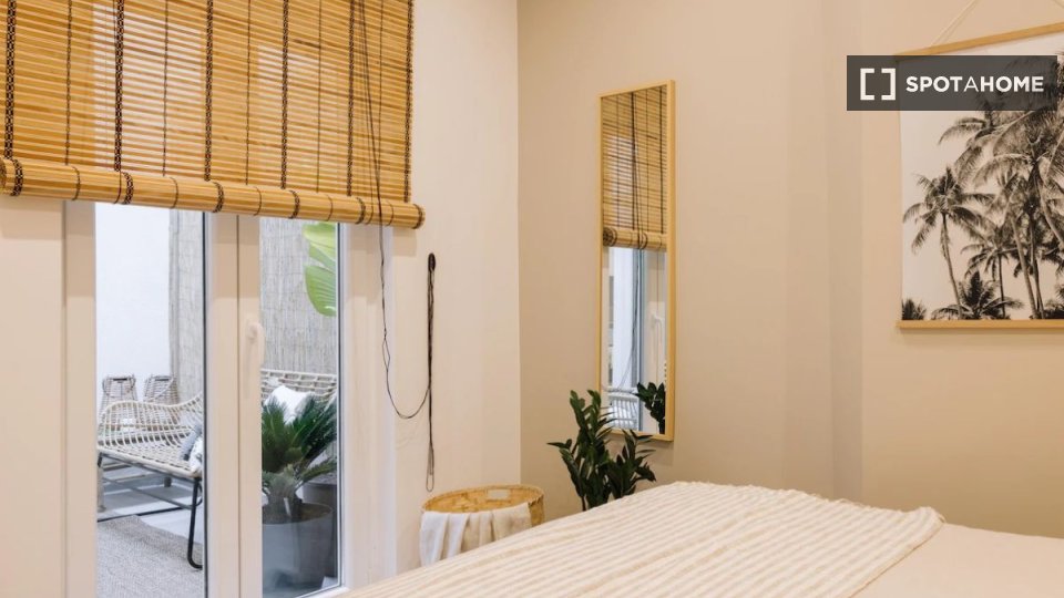Apartment Lisbon, 2 beds — photo 19