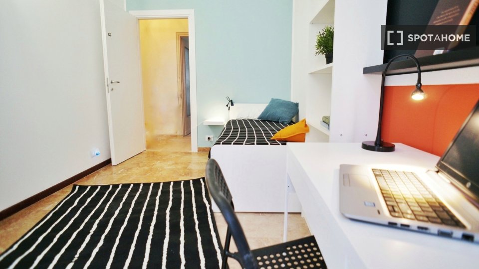 Double room Milan, 5 beds — photo 5