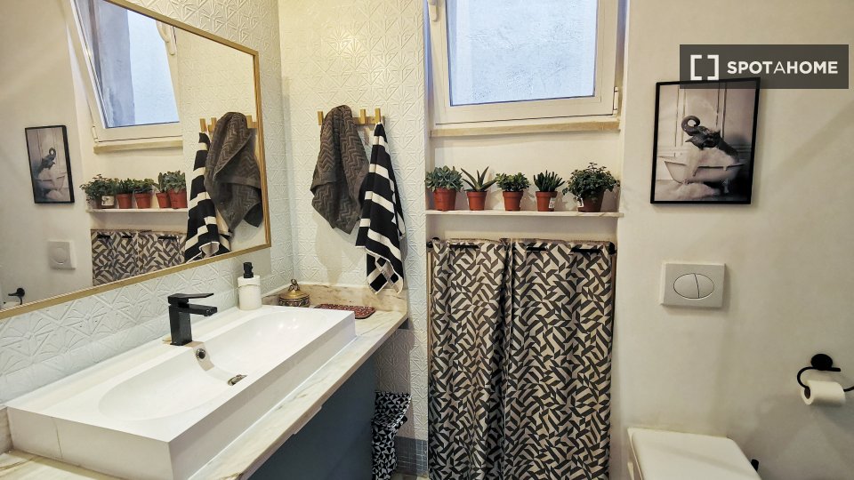Apartment Lisbon, 3 beds, 110m² — photo 12