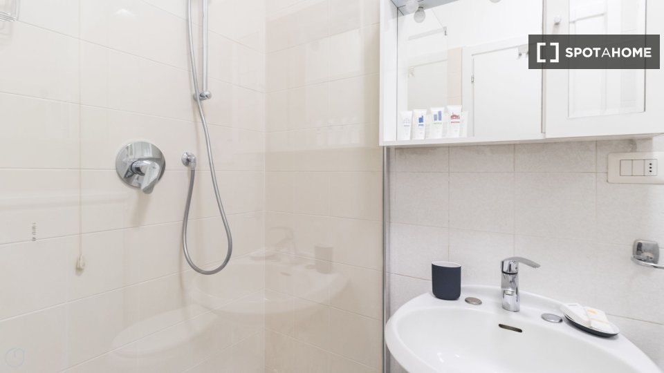 Apartment Milan, 1 bed, 65m² — photo 1