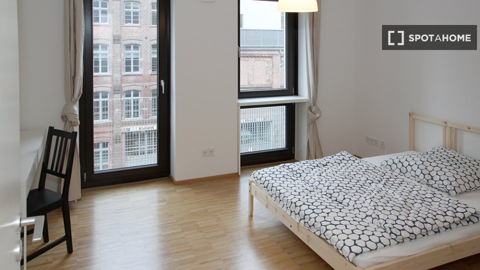 Double room Hamburg, 4 beds, 103m² — photo 19