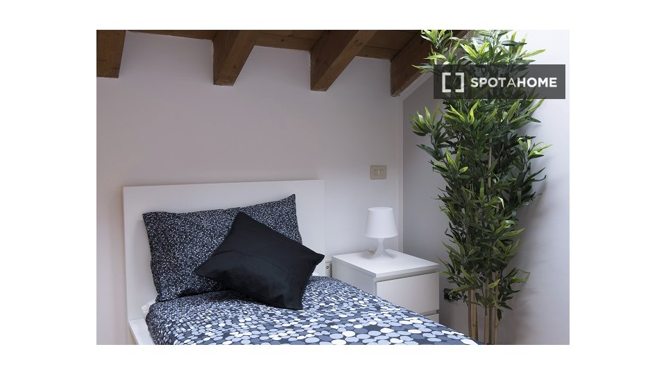 Double room Milan, 7 beds, 130m² — photo 19