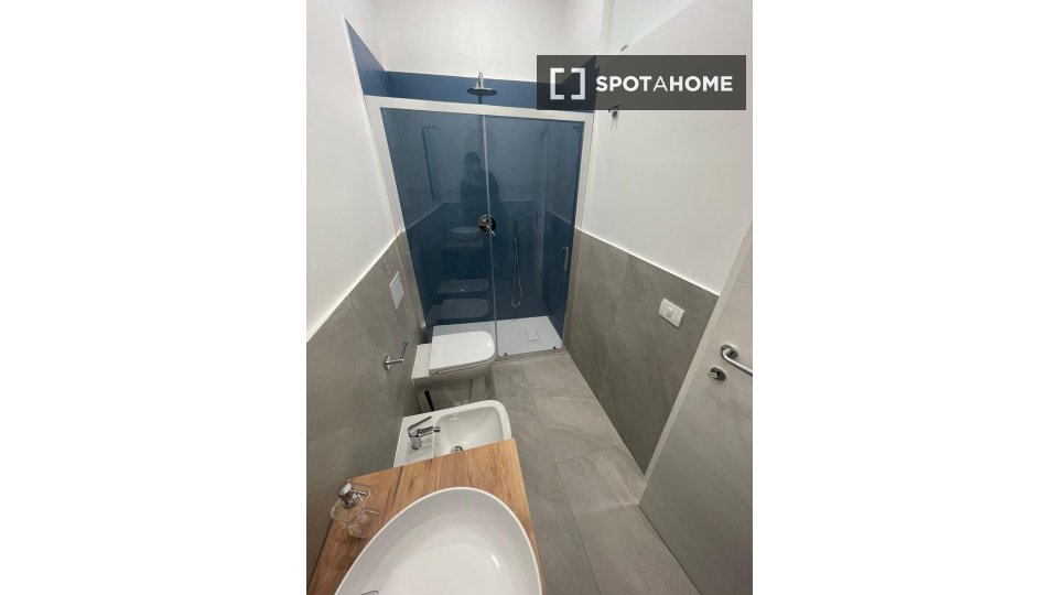 Double room Naples, 4 beds — photo 3