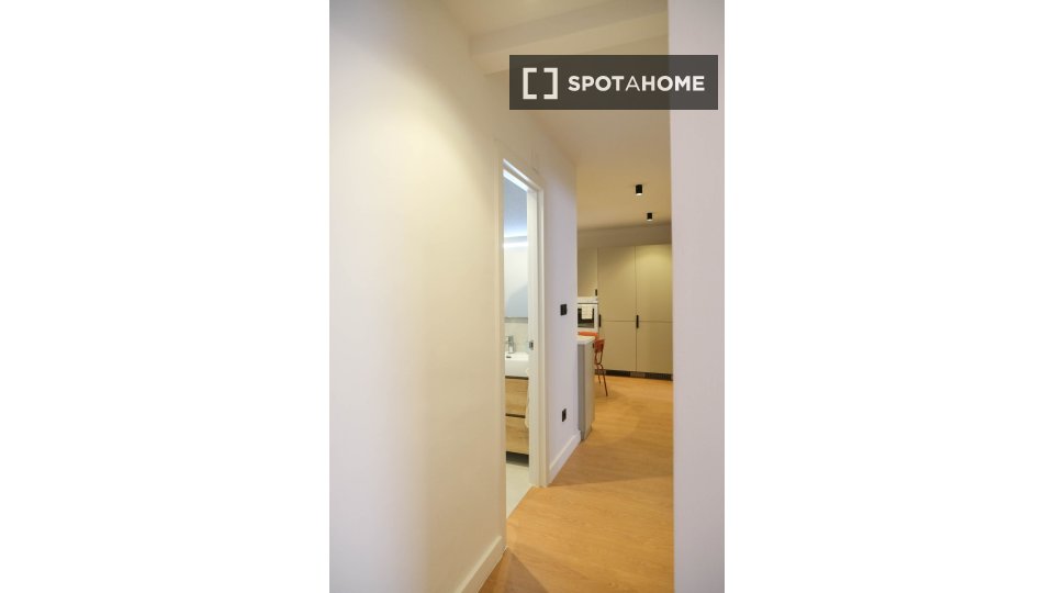 Double room Alicante, 4 beds, 83m² — photo 12