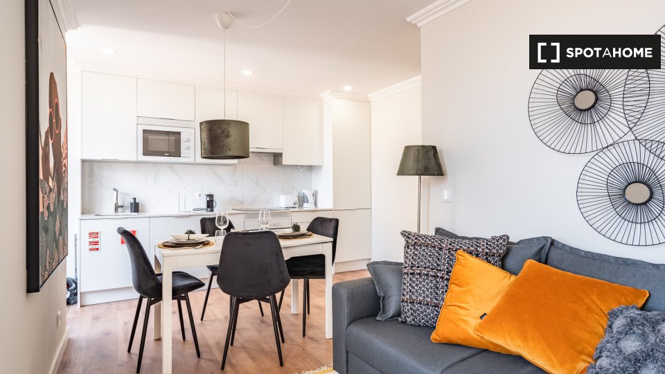 Apartment Lisbon, 1 bed — photo 13