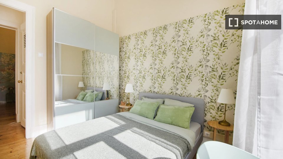 Double room Lisbon, 8 beds — photo 12