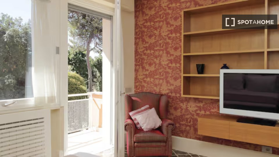 Apartment Rome, 2 beds, 104m² — photo 2