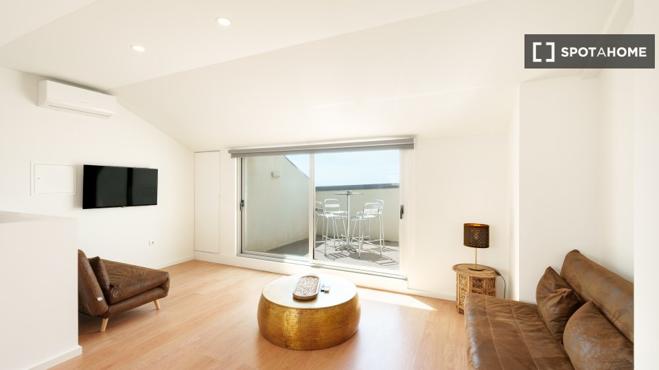 Apartment Porto, 1 bed, 64m² — photo 27
