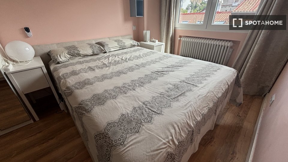 Double room Madrid, 3 beds, 95m² — photo 4