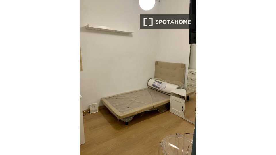 Double room Barcelona, 4 beds — photo 5
