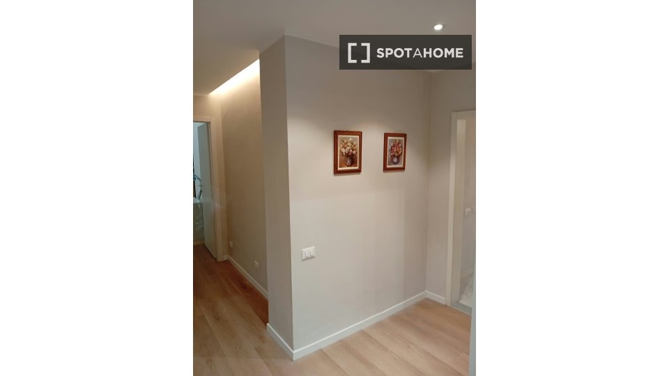 Apartment Florence, 2 beds, 62m² — photo 3