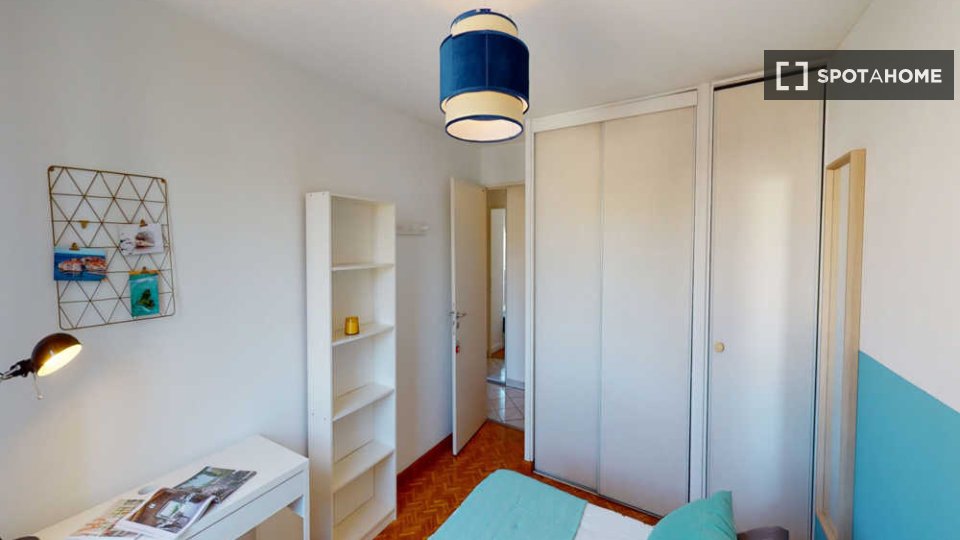 Double room Lyon, 3 beds, 70m² — photo 7
