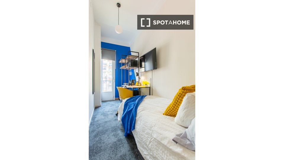 Double room Madrid, 5 beds — photo 30