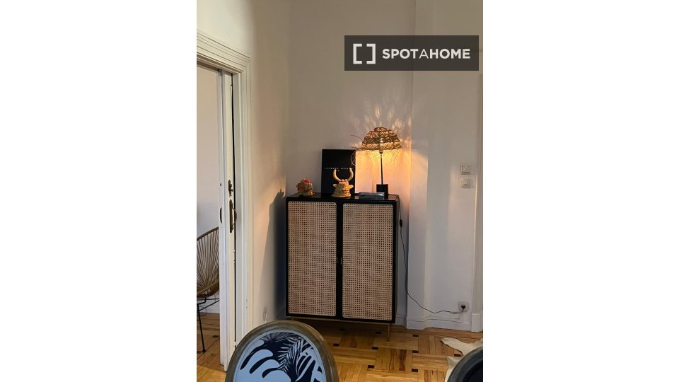 Double room Madrid, 4 beds, 200m² — photo 11