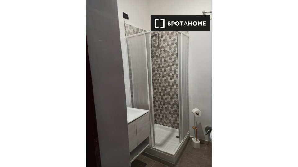 Double room Rome, 16 beds, 200m² — photo 5