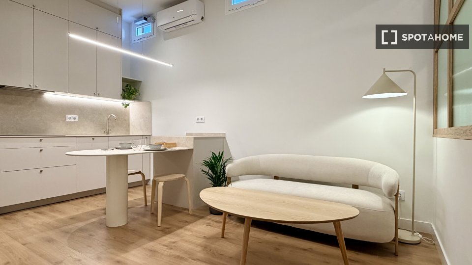 Apartment Madrid, 1 bed, 39m² — photo 7