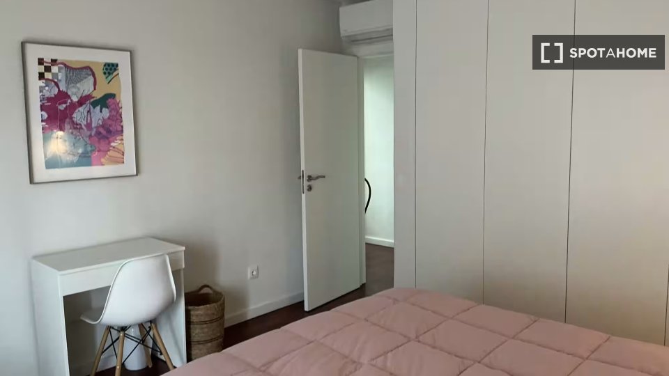 Apartment Lisbon, 2 beds — photo 14