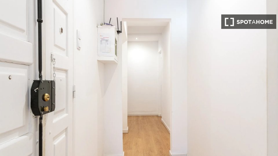 Double room Lisbon, 4 beds — photo 4