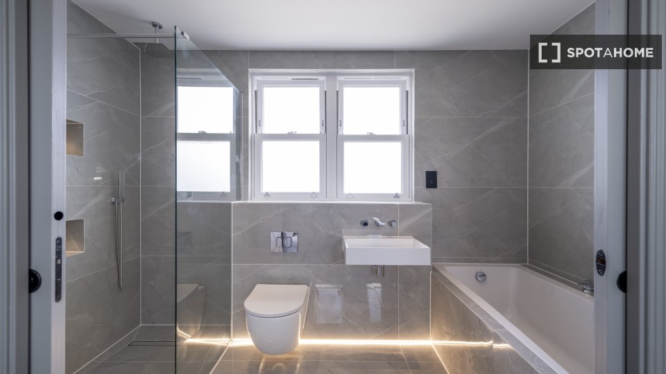 Apartment London, 2 beds, 88m² — photo 17