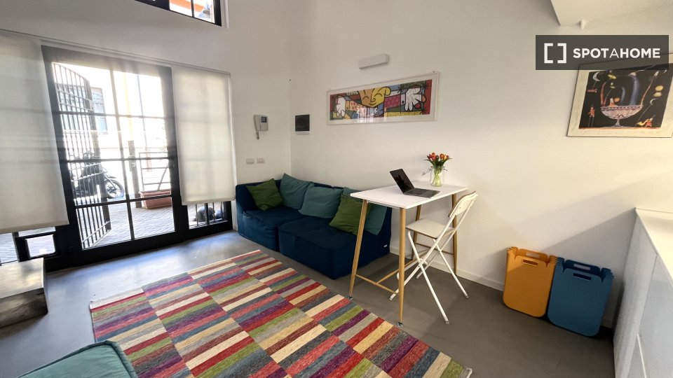 Appartamento con 1 camera da letto in affitto in Ex OM-Morivione, Milano - a Milano