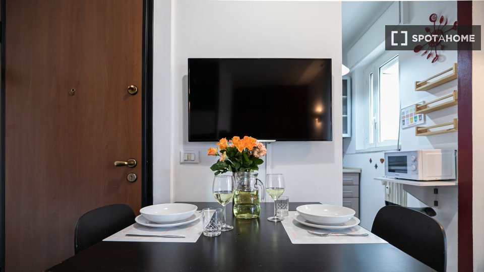 Apartment Milan, 1 bed, 37m² — photo 15