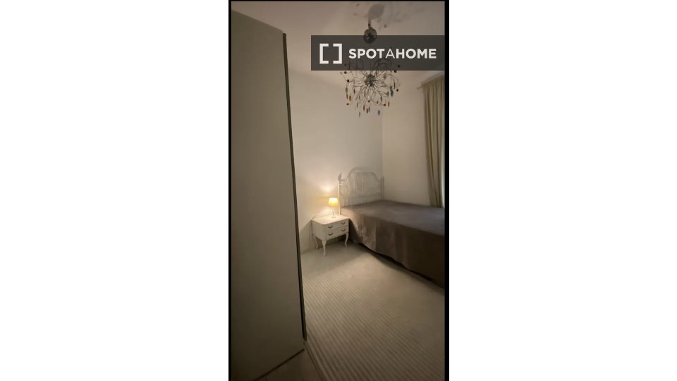 Double room Berlin, 1 bed, 110m² — photo 1