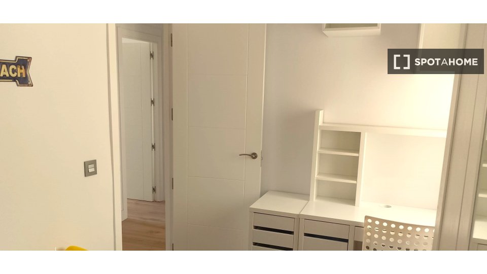 Apartment Madrid, 4 beds — photo 4